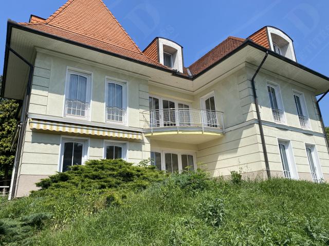 Kiadó családi ház 600m2 Budapest, XII. kerület Svábhegy