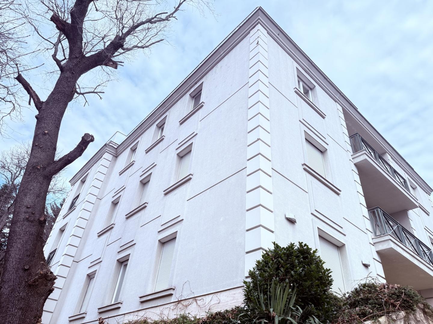 Kiadó lakás 188m2 Budapest, XI. kerület Gelléerthegy