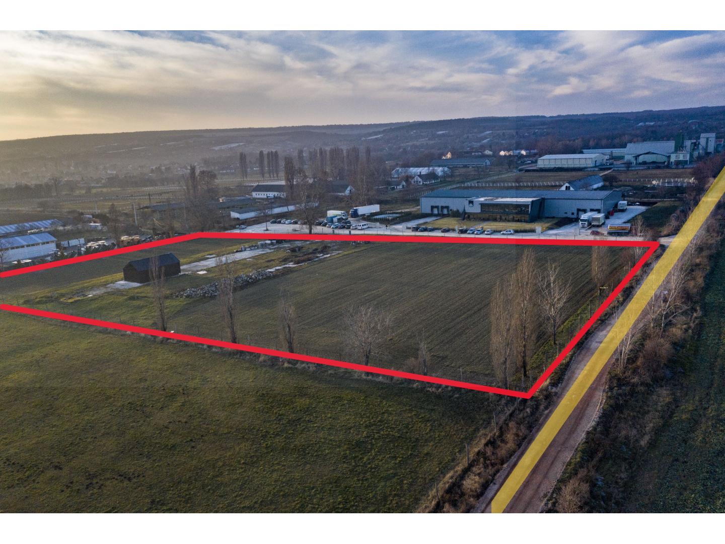 Eladó 16600m2 Pest,  