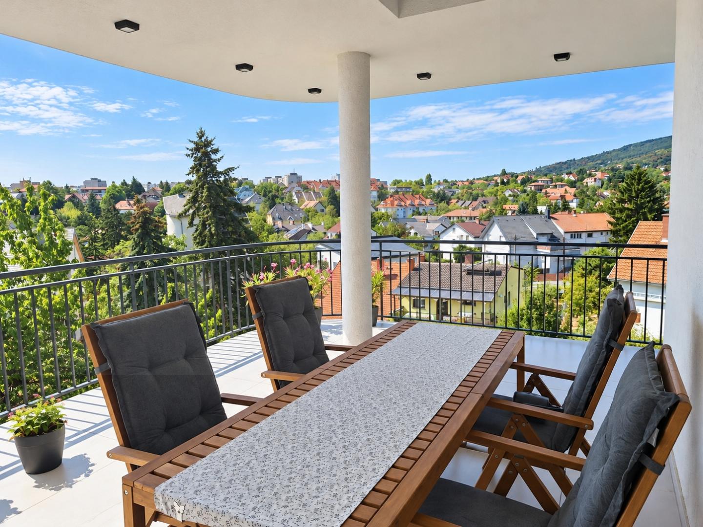 Eladó lakás 100m2 Budapest, XI. kerület Sasad