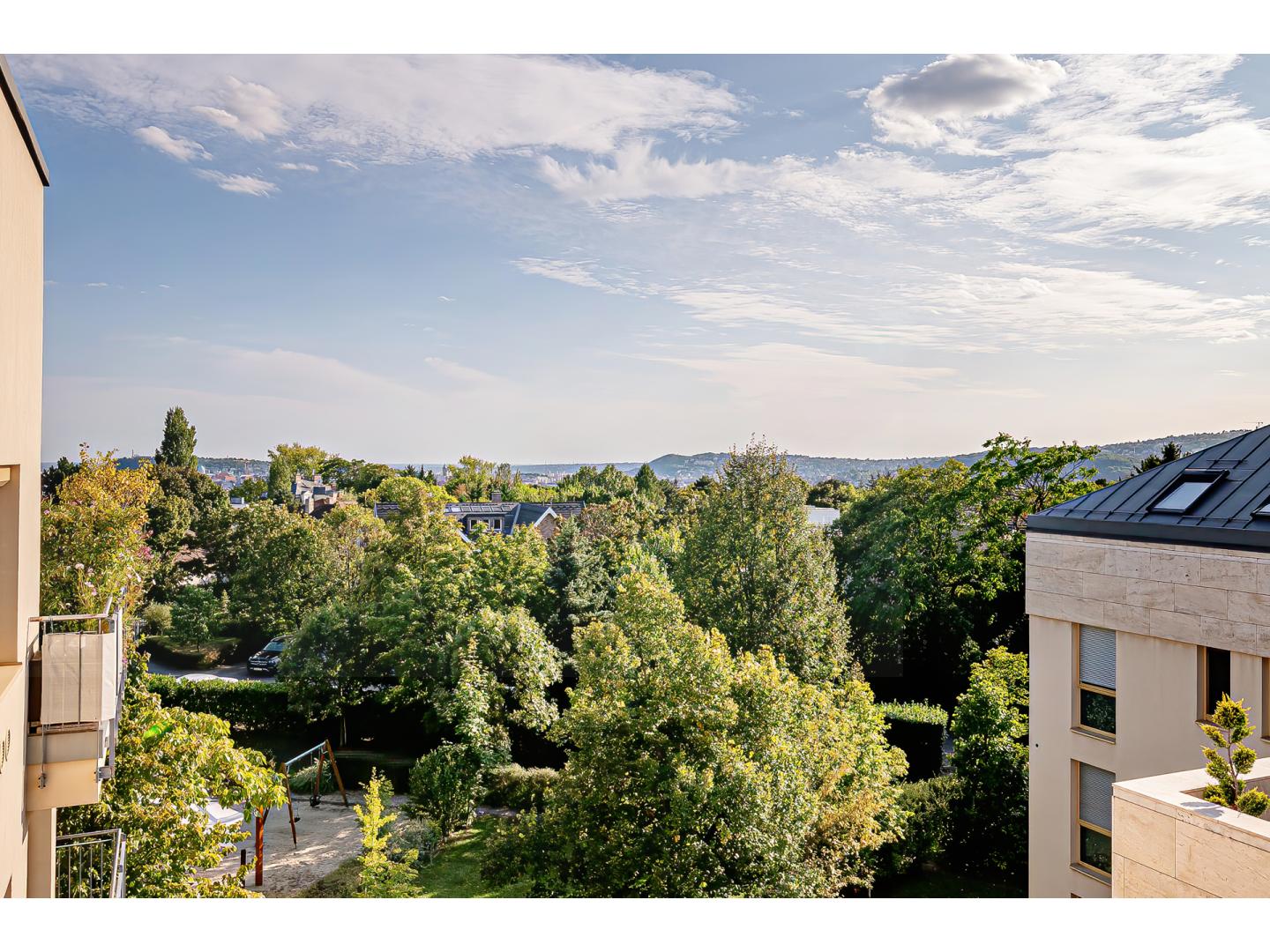 Eladó lakás 163m2 Budapest, II. kerület Szemlőhegy