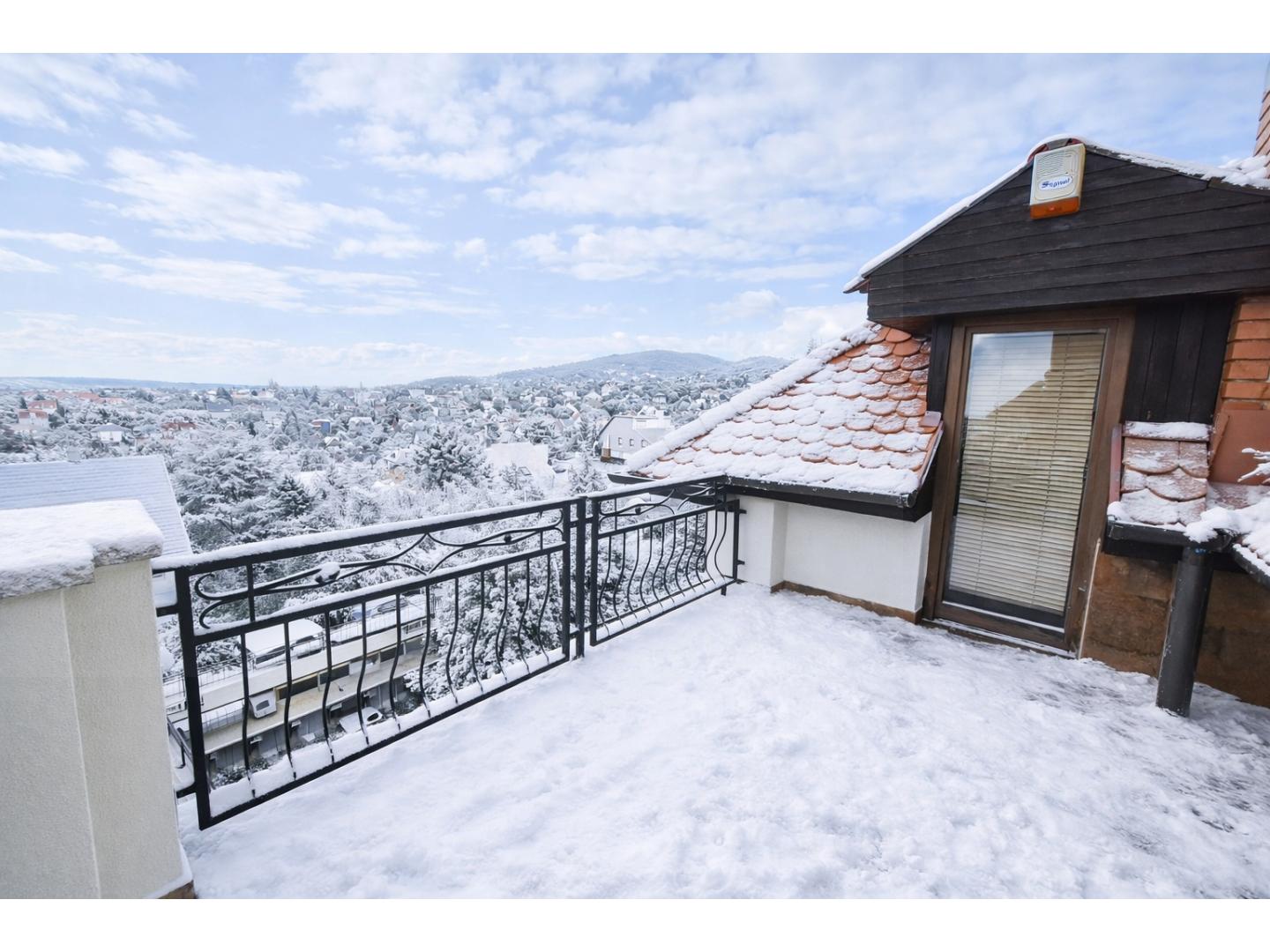 Eladó családi ház 470m2 Budapest, XI. kerület Sasad