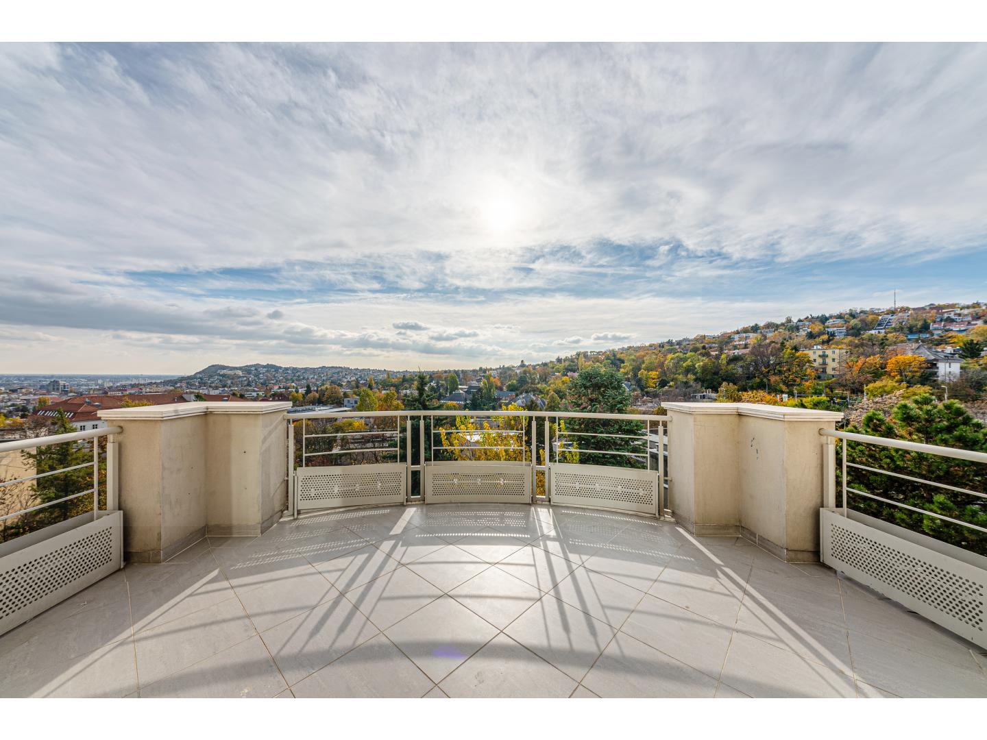 Eladó lakás 270m2 Budapest, XII. kerület Orbánhegy